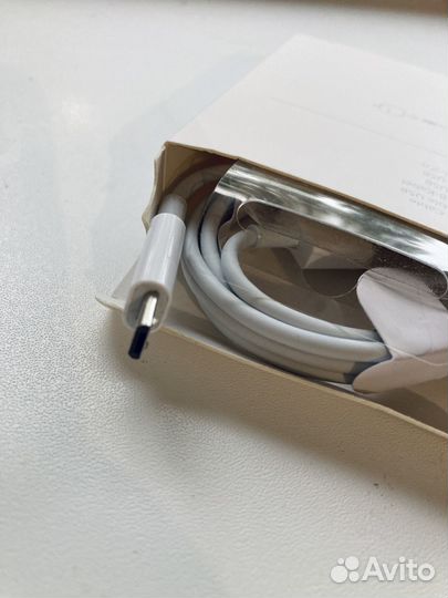 Кабель для зарядки