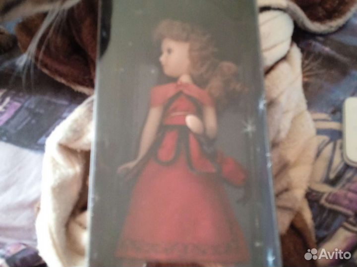 Кукла из фарфора