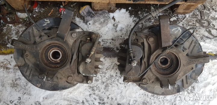 Subaru Forester SG ступица диск кулак суппорт