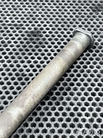 Задняя ось Yamaha YZ 250F 2010-2013