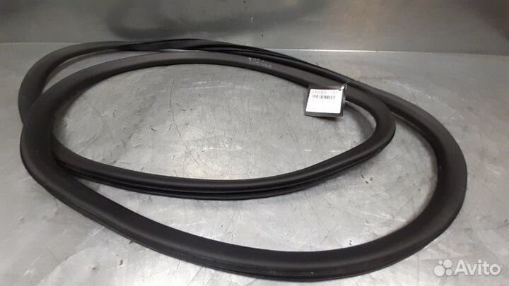 Уплотнитель двери передней audi A4 B6 2000-2004