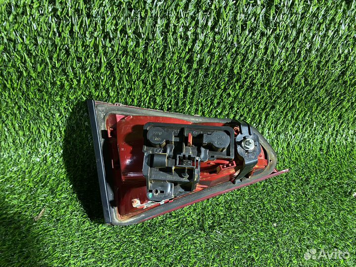 Фонарь крышки багажника левый audi a4 b8