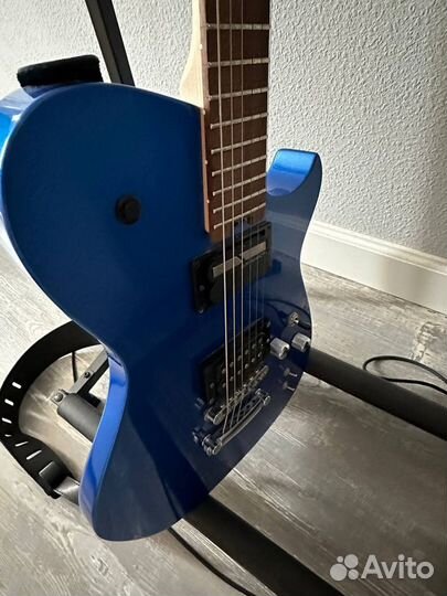 Manson (Cort) MBM-2 Sustainiac Blue