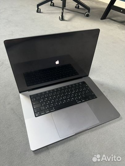 Apple MacBook Pro 16 m1 max