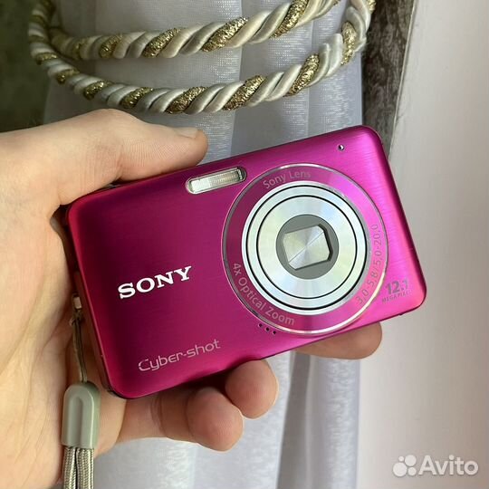 Компактная камера Sony, Nikon