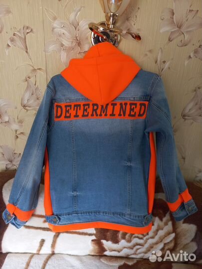 Куртка женская джинсовая