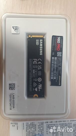 Samsung 980 PRO 1000 гб SSD (на запчасти)