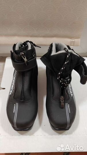 Ботинки лыжные