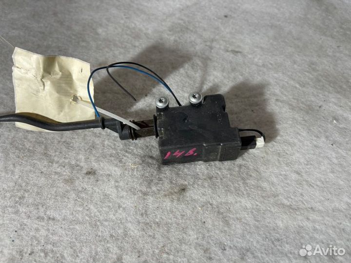 Замок бензобака Bmw 1-Series E87 N52B30A 2008