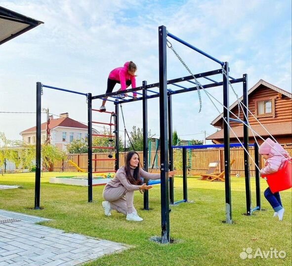 Спортивная площадка уличная воркаут турник брусья