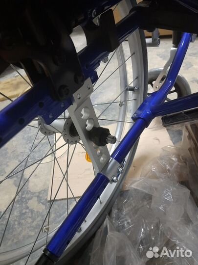 Инвалидная коляска новая