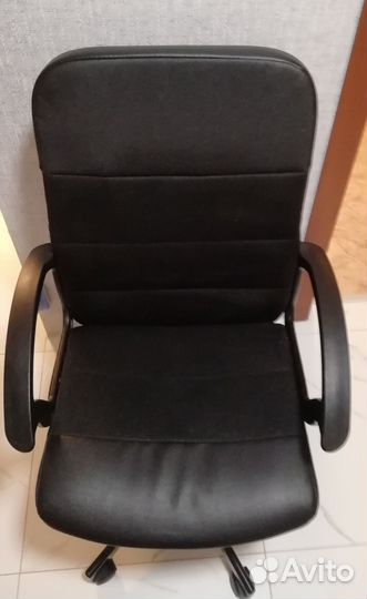 Кресло руководителя офисное компьютерное