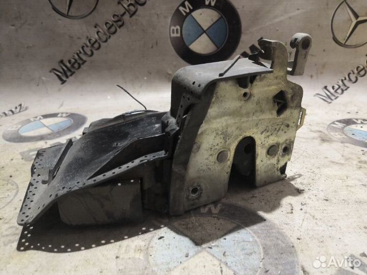 Замок двери передний правый Bmw 5-Series E39