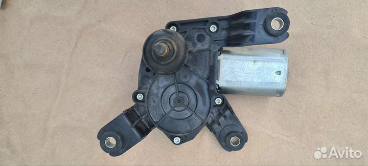 Мотор заднего дворника opel zafira