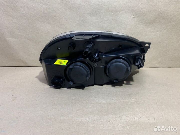 Фара передняя левая Chevrolet Niva 2123