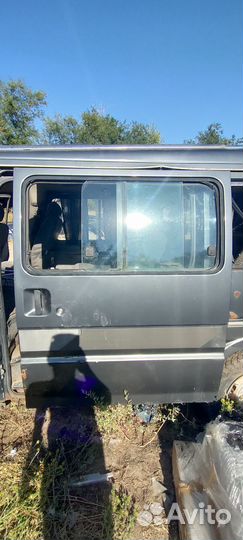 Дверь задняя левая Mazda Bongo SSF8R RF