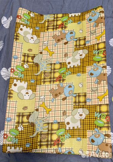 Пеленальная доска на кровать