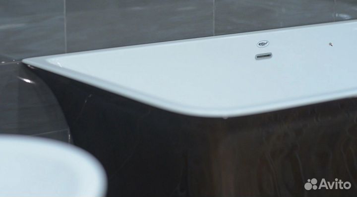 Ванна акриловая отдельностоящая