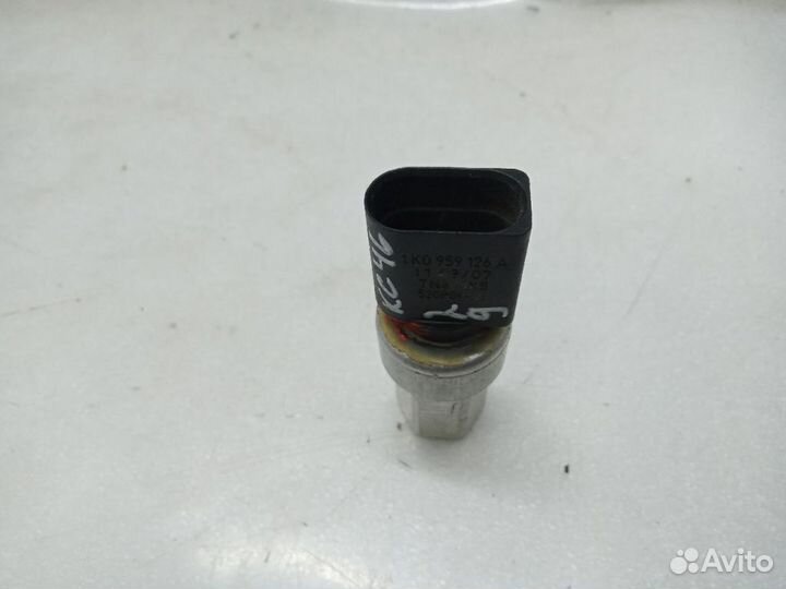 Датчик давления хладогена volkswagen passat CC G65