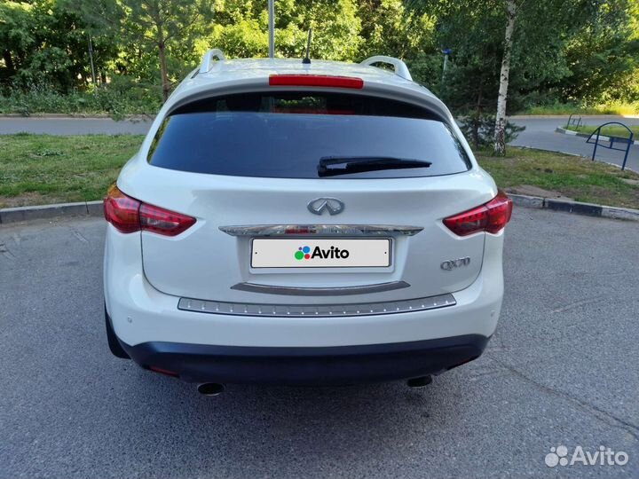 Infiniti QX70 3.7 AT, 2014, 66 700 км