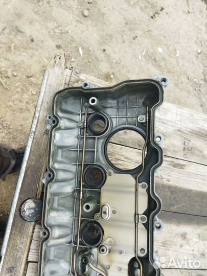 Крышка клапанов левая Lexus Ls600Hl UVF46 2UR-FSE