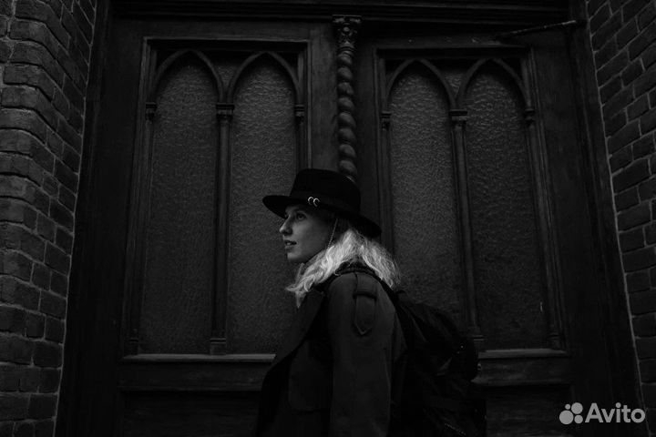 Черная женская шляпа