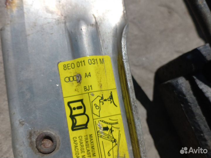 Audi /VW (92-04) домкрат 8L0011031A оригинал
