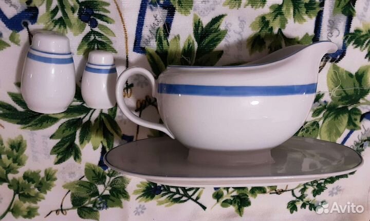 Набор столовой посуды