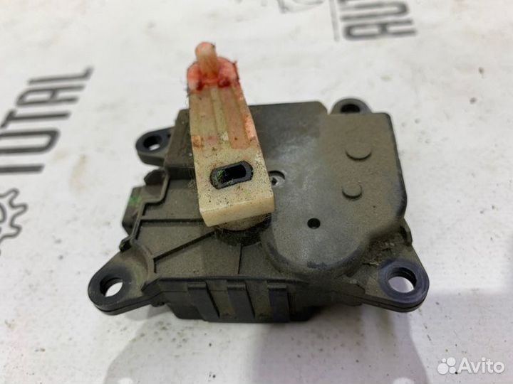 Моторчик заслонки отопителя Renault Fluence