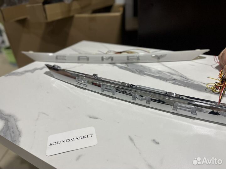 Светящийся молдинг Camry 70