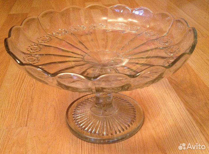 Блюдо конфетница зос стекло СССР ваза на ножке