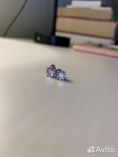 Серебряные серьги с муассанитом 0,5kt