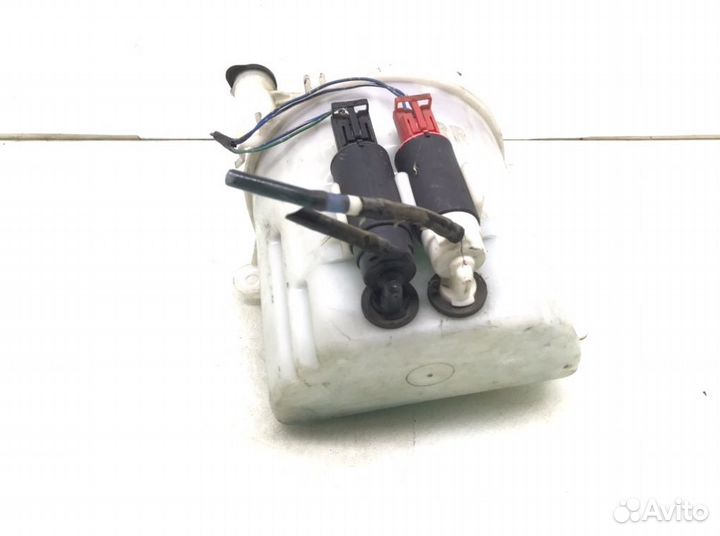 Бачок омывателя Toyota Yaris P1 1.3 I 2004