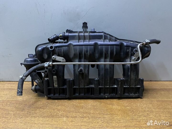 Коллектор впускной Volkswagen Passat B6 1,8 BZB