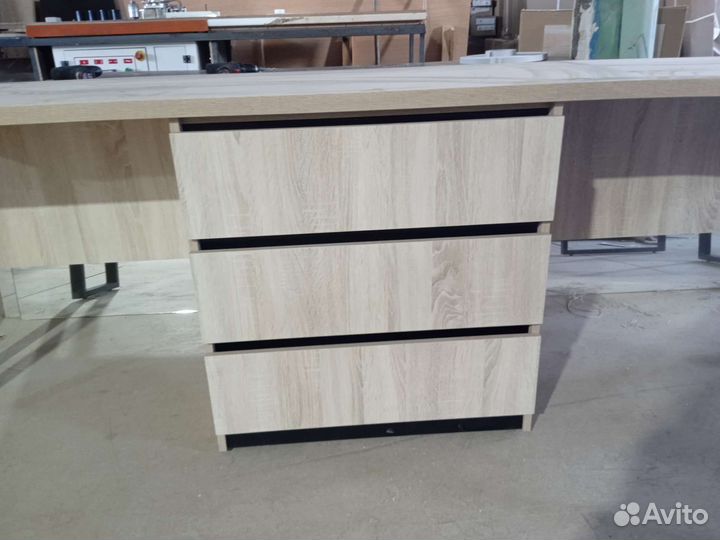 Компьютерный стол новый в стиле,лофт