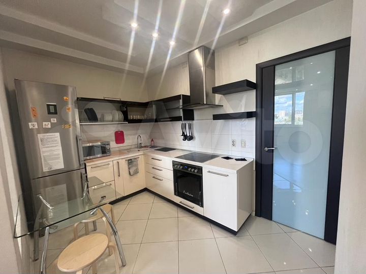 2-к. квартира, 60 м², 10/16 эт.