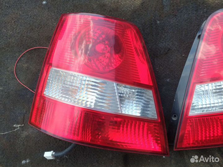 Задние фонари KIA sorento 2005г. 2.5 aт дизель