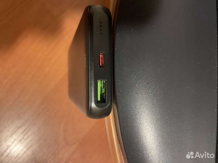 Зарядное устройство для телефона