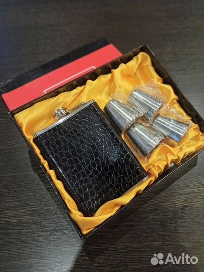 Фляга карманная