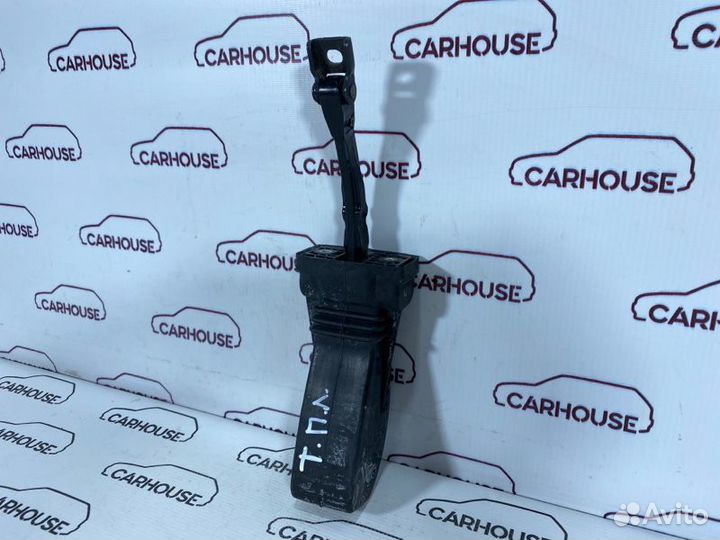 Ограничитель двери передний левый Volkswagen