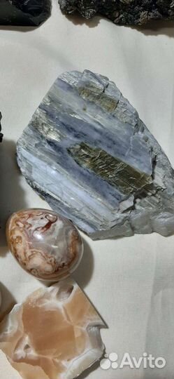 Агат пейзажный,оникс,серпентин в кальците