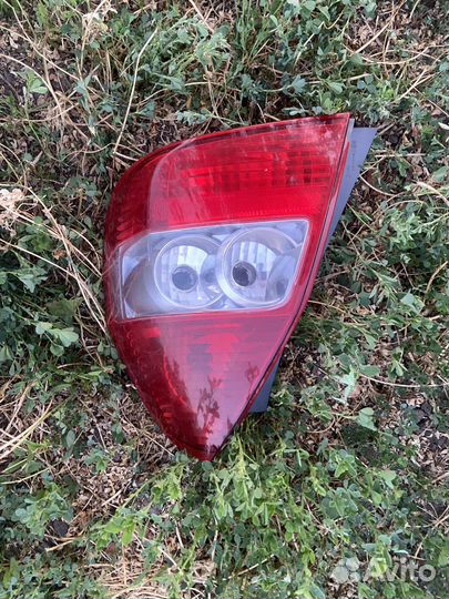 Фонарь задний Fit