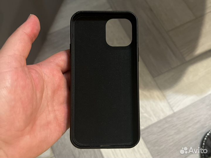 Чехол на айфон 12