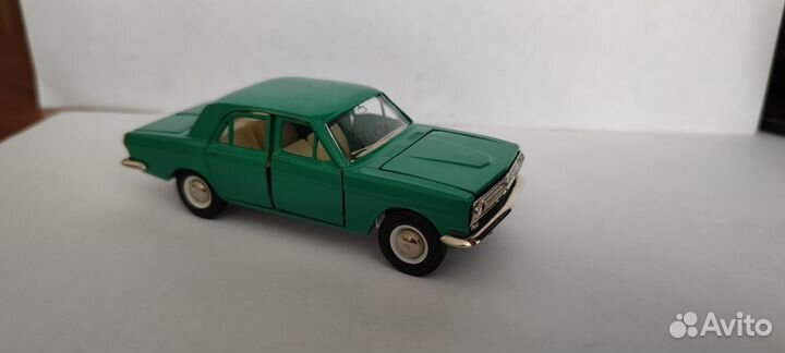 Волга газ 24 модель 1:43