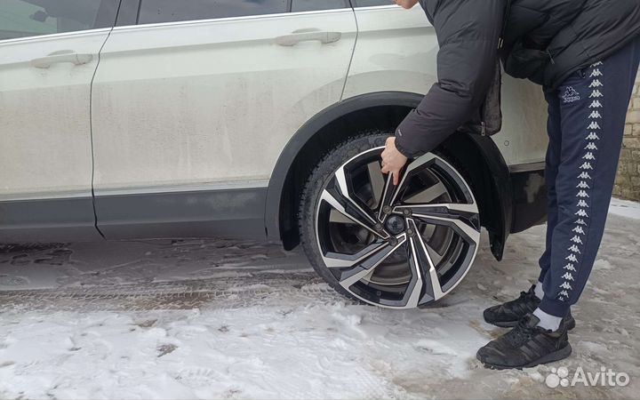 Литьё новое Legeartis r-19 (5x112) 4 шт