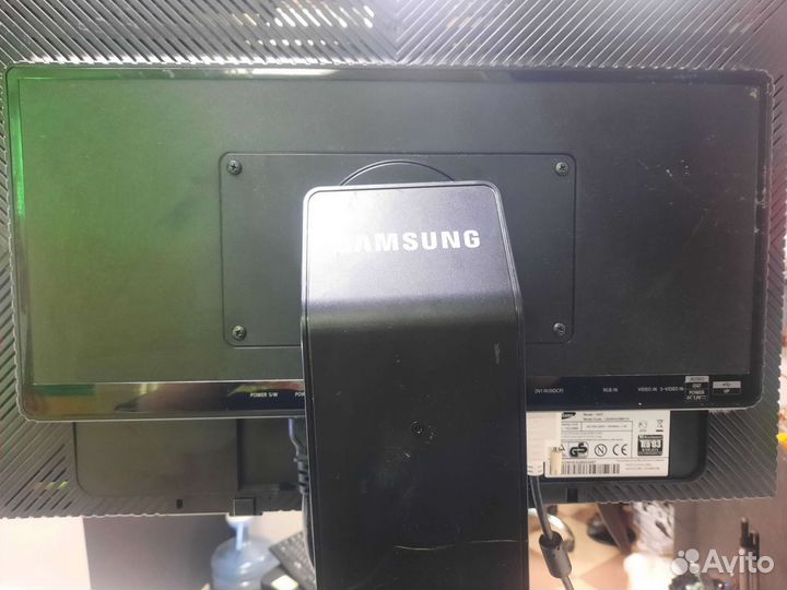 Монитор Samsung syncmaster 245t