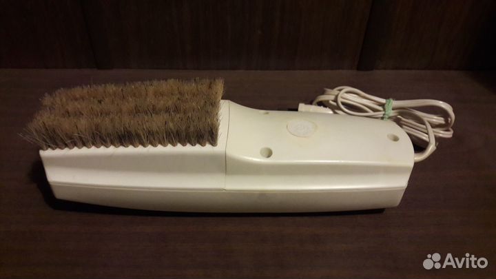 Электрощетка-пылесос Ветерок-3