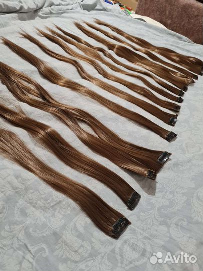 Волосы на заколках