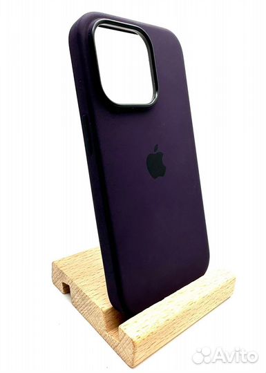 Чехол для iPhone Silicone Case с MadSafe