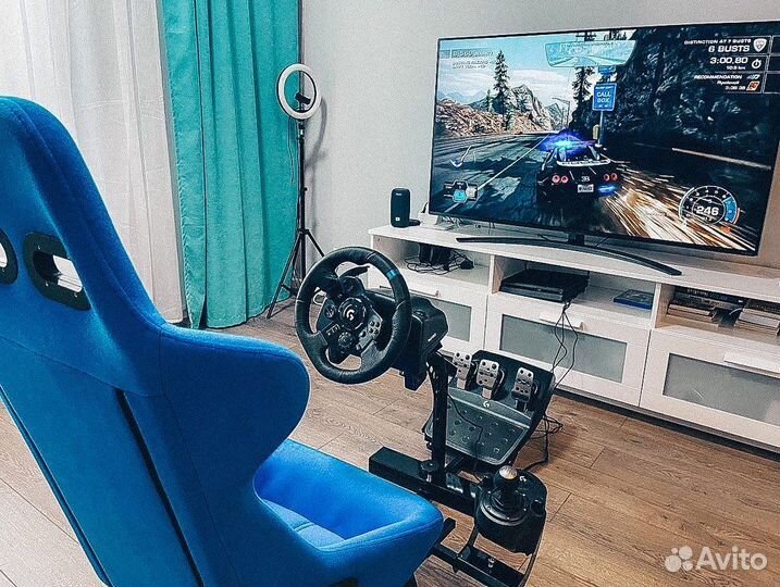 Кокпит RealGame для автосимулятора